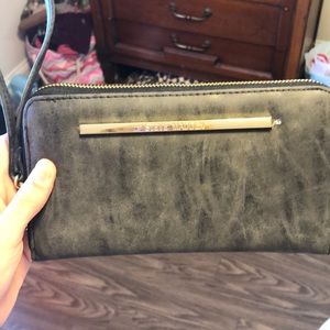Charcoal gray Steve Madden wallet